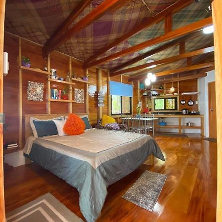 Chue&Larry'S Beachside Homestay Libagon Bagian luar foto