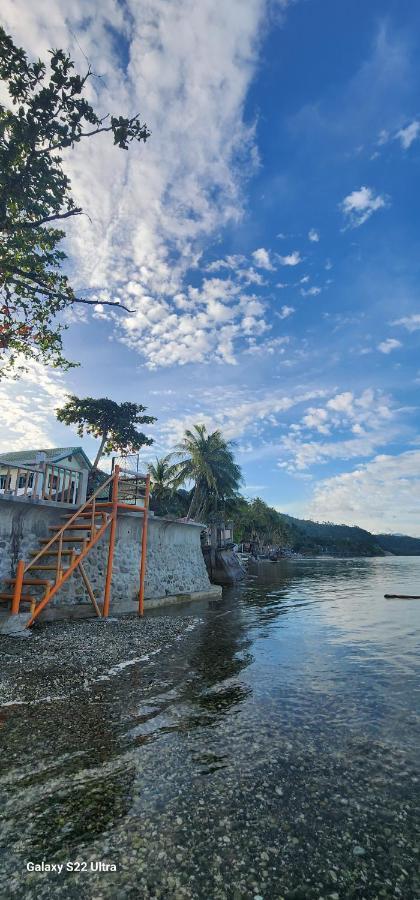 Chue&Larry'S Beachside Homestay Libagon Bagian luar foto